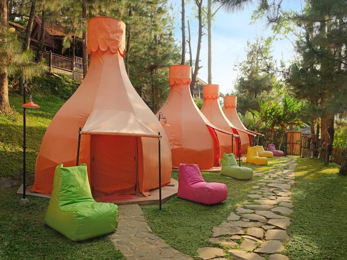 The Lodge Maribaya Cikareumbi Exteriér fotografie