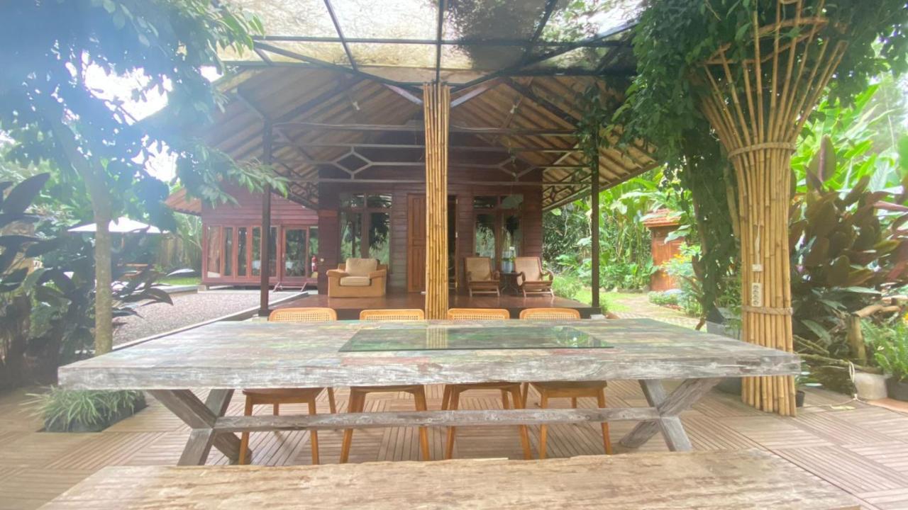 The Lodge Maribaya Cikareumbi Exteriér fotografie