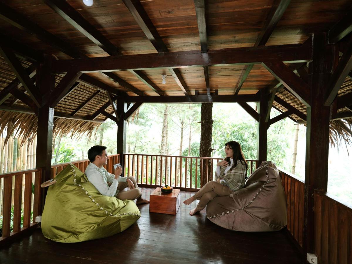The Lodge Maribaya Cikareumbi Exteriér fotografie